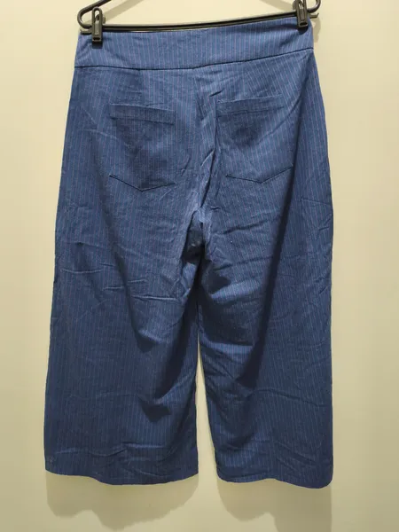 calça pantacourt