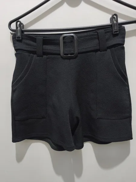 short hot pant preto
