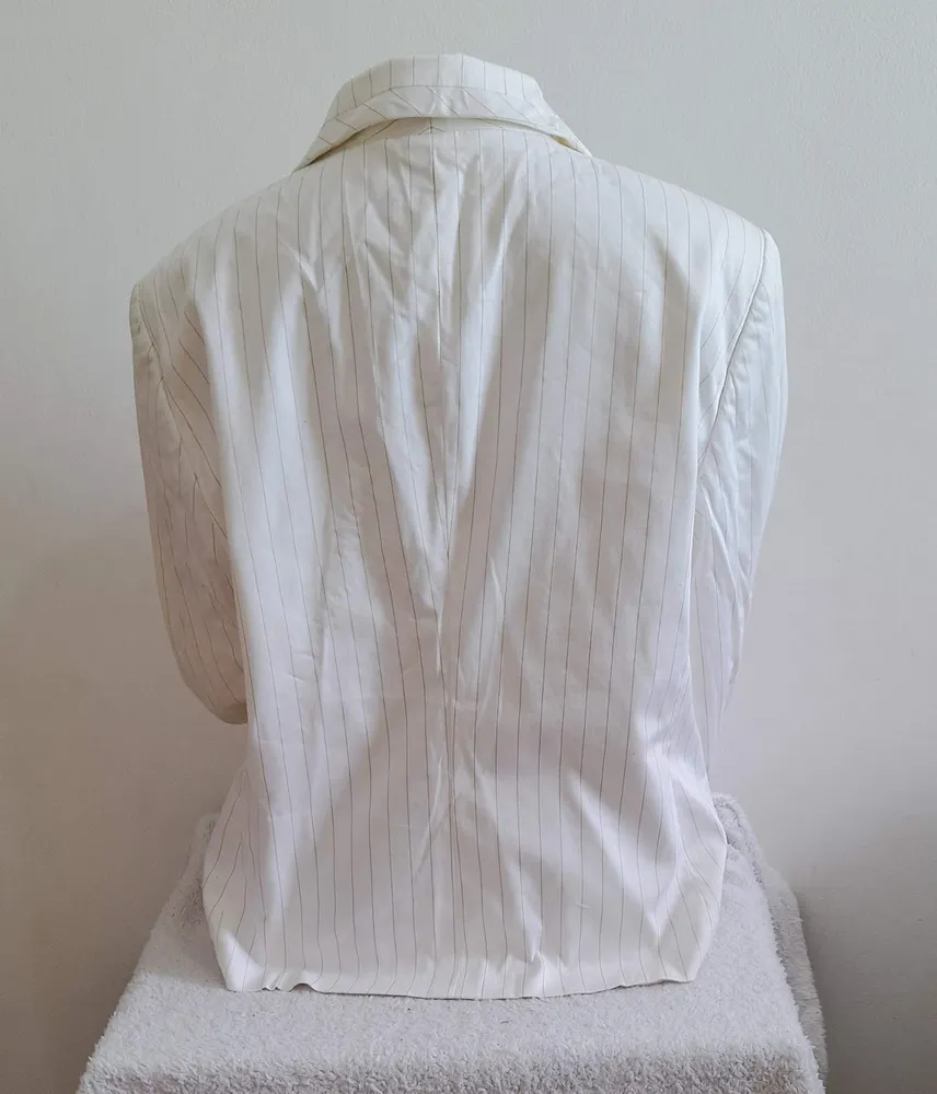 Blazer Feminino Daslu Risca de Giz Tam 44