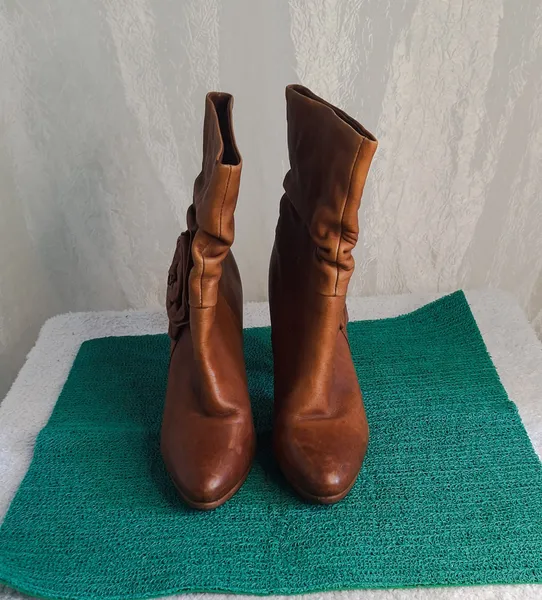 Bota de Couro Importada Belle Tam 36