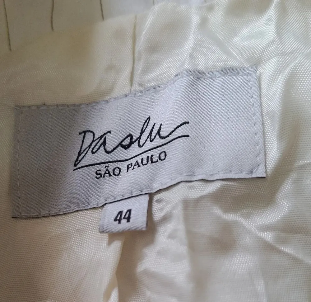 Blazer Feminino Daslu Risca de Giz Tamanho 44