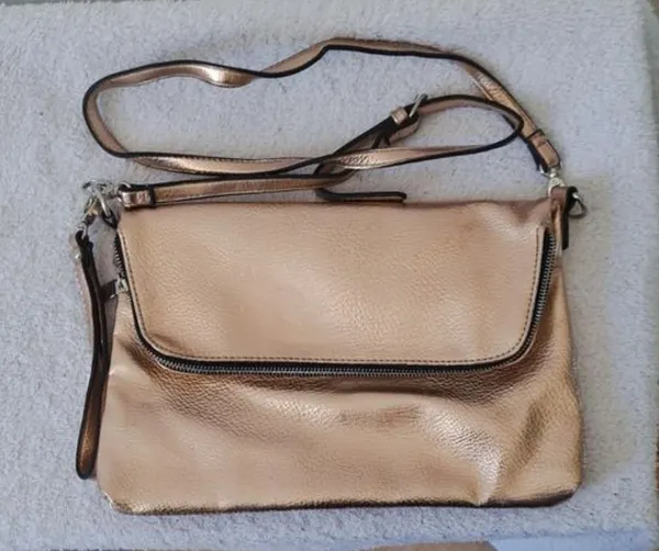 Bolsa Feminina de Couro Metalizado Acessorizze Importada