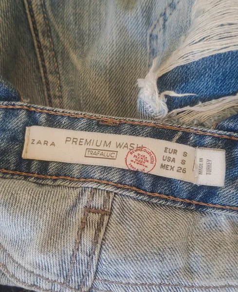 Jardineira Jeans Destroyed Feminina Zara Tamanho P