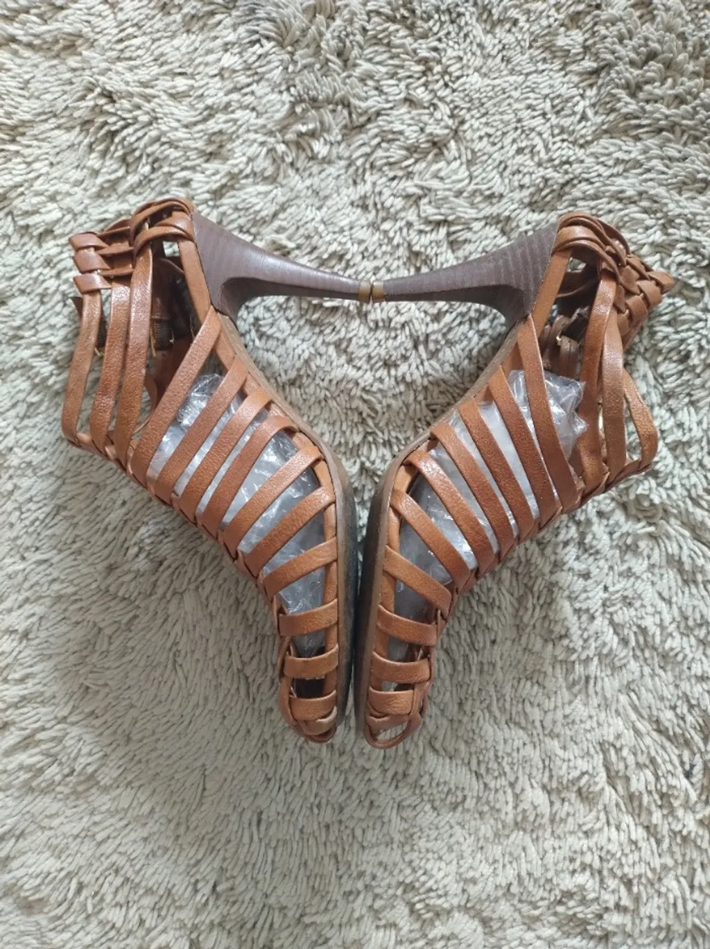 sandália couro Arezzo