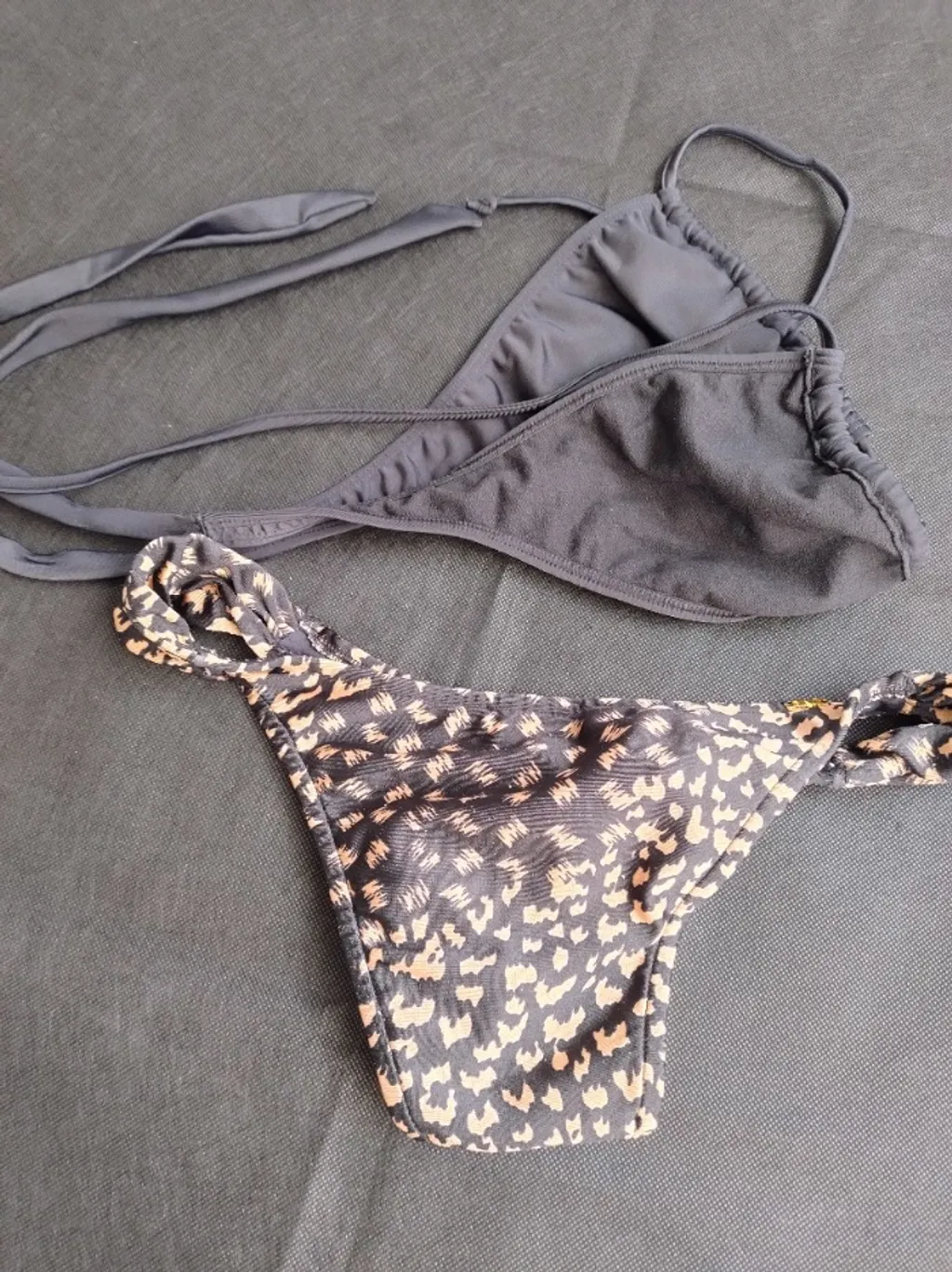 biquíni preto e animal print, tamanho m