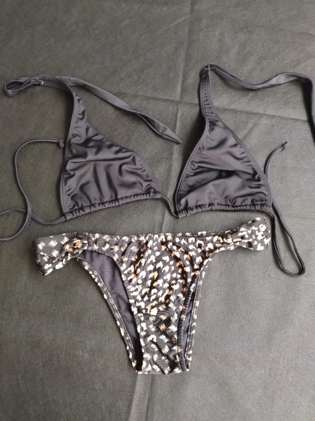 biquíni preto e animal print, tamanho m