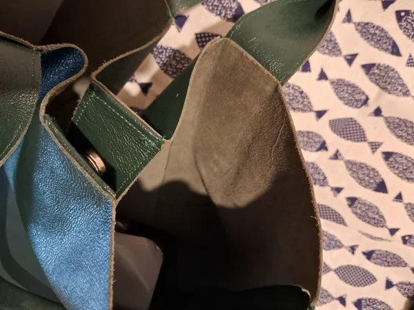 bolsa tipo saco, 100% couro