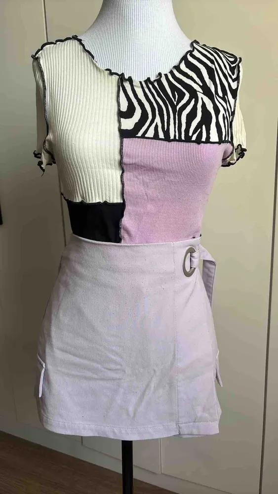 Shorts Saia Lilás 38