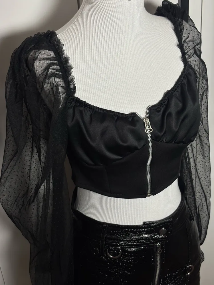 Blusa Cetim Manga Tule