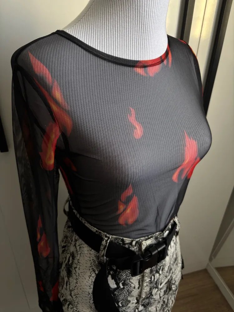 Blusa Tule Fire