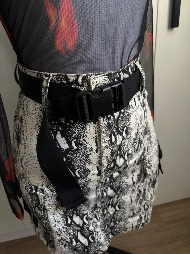 Saia Snake Animal Print com Cinto