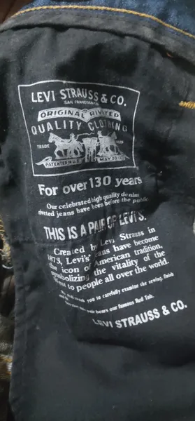 Short Levis jeans