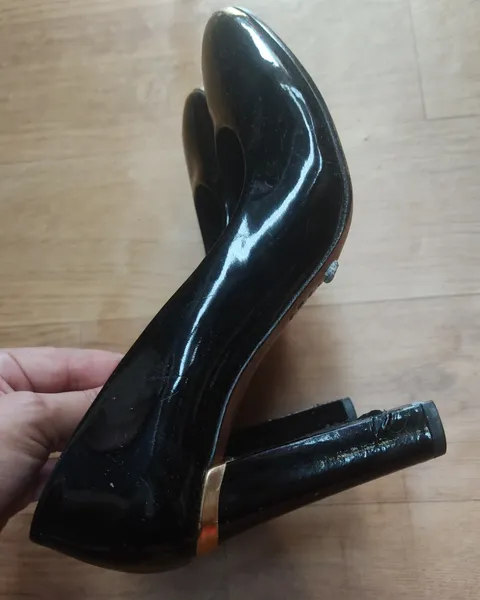 Sapato Shutz preto