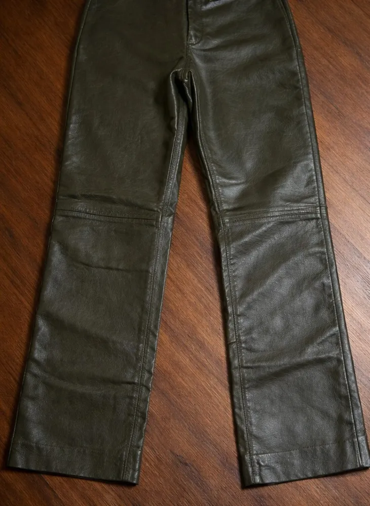 calca couro legítimo verde e38