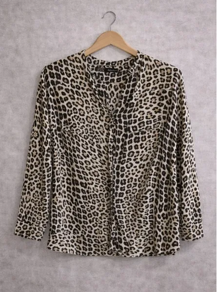 camisa feminina Zara animal print oncinha