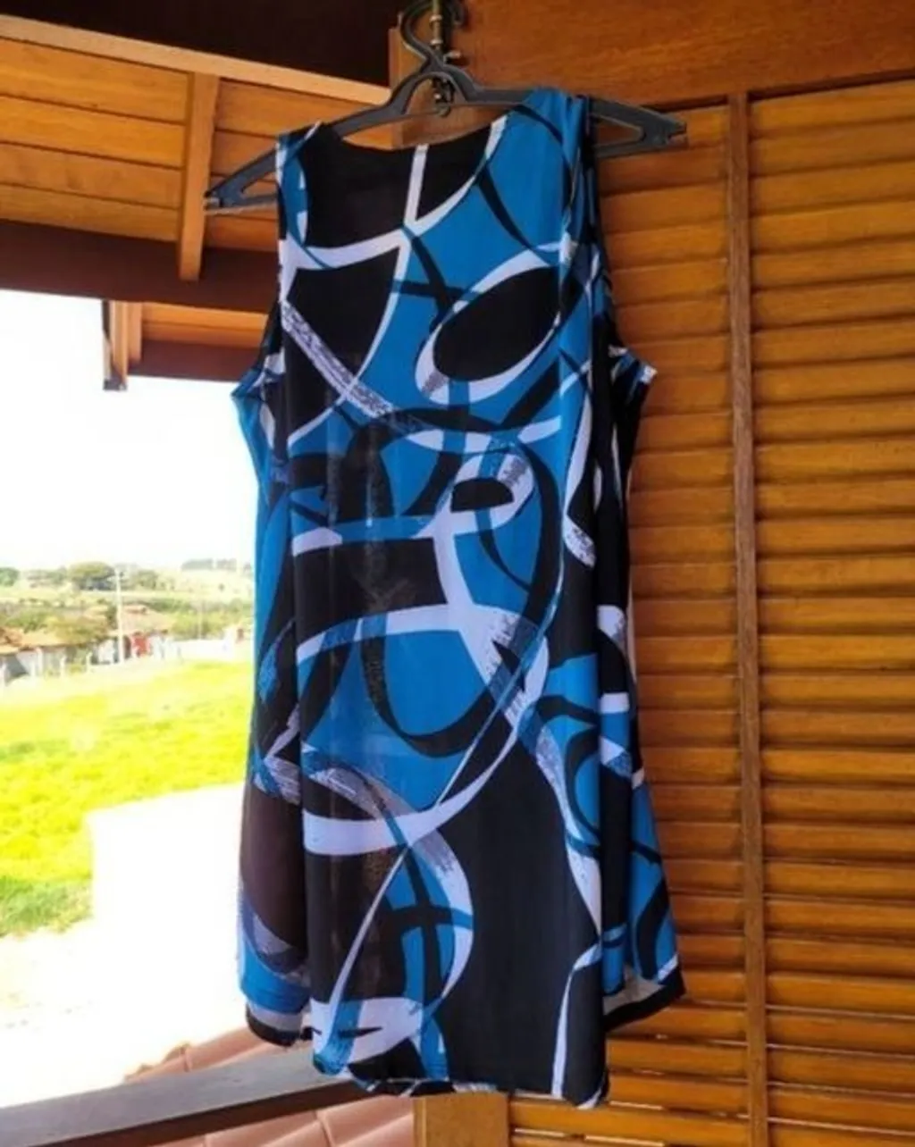 Blusa Abstrata Plus Size