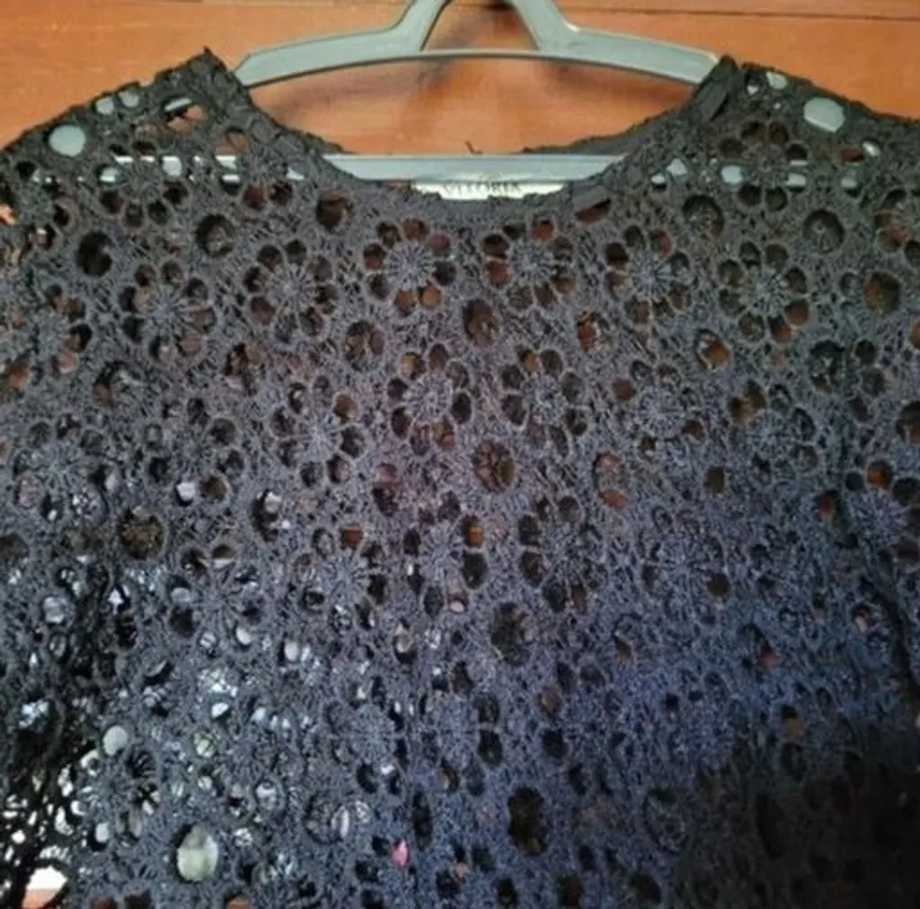 Blusa de Renda Vazada