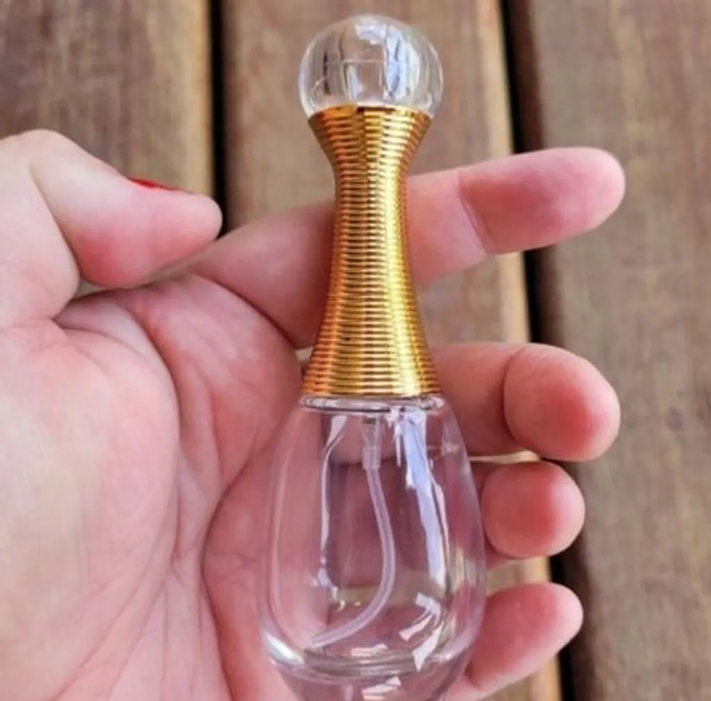 Porta-Perfume Sofisticado