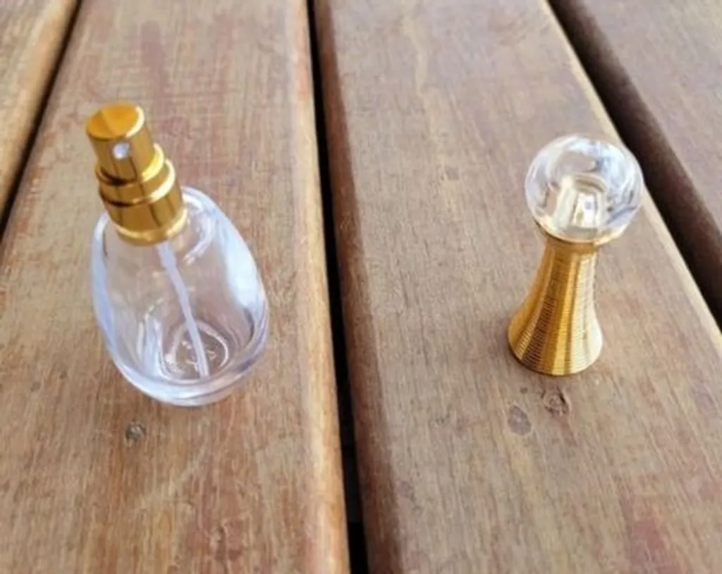 Porta-Perfume Sofisticado