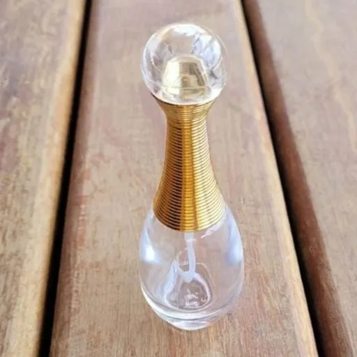 Porta-Perfume Sofisticado
