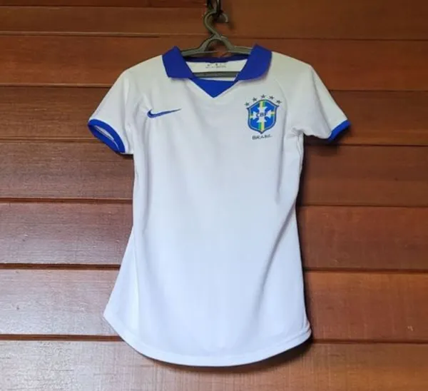 Blusa brasil nike feminina branca copa do mundo tam m
