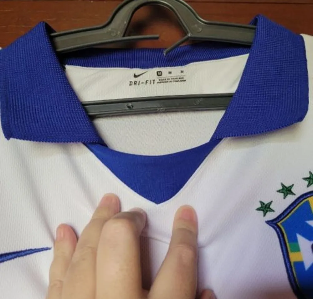 Blusa brasil nike feminina branca copa do mundo tam m