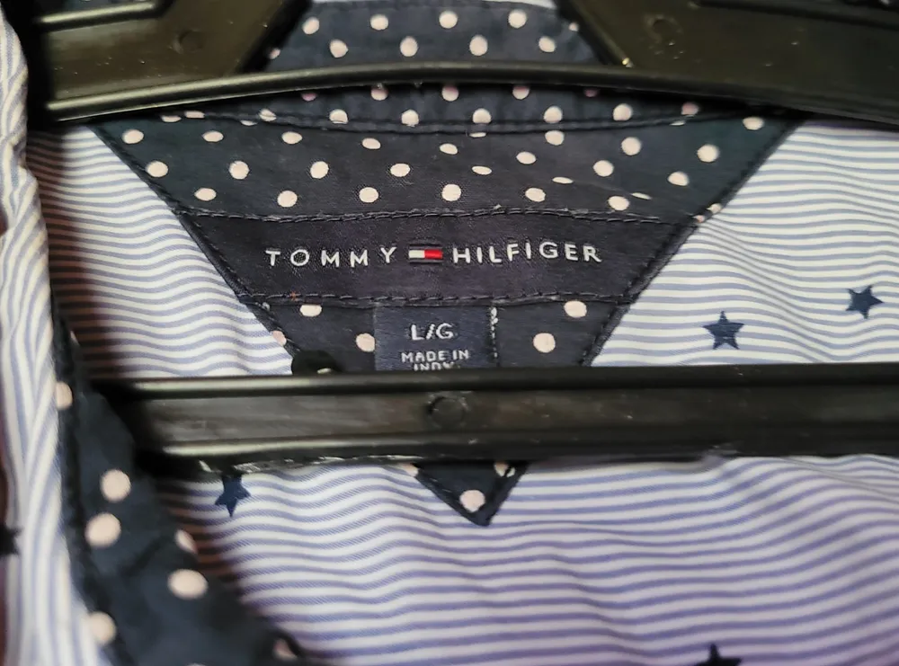 blusa tommy hilfiger original listrada com estrela e zíper