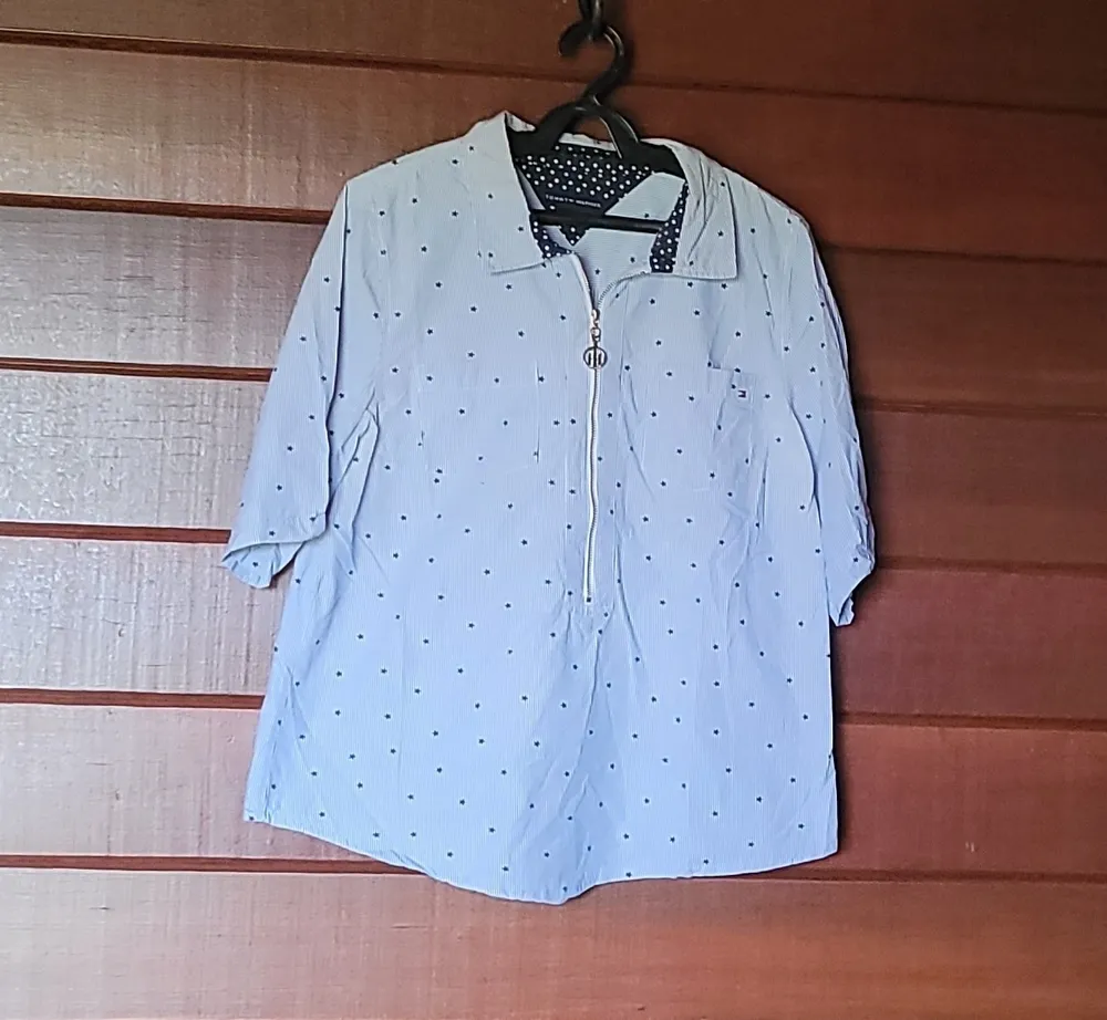 blusa tommy hilfiger original listrada com estrela e zíper