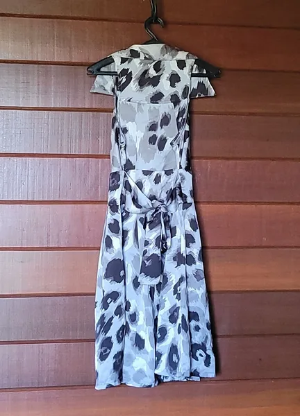 vestido zinzane animal print cinza tam 40