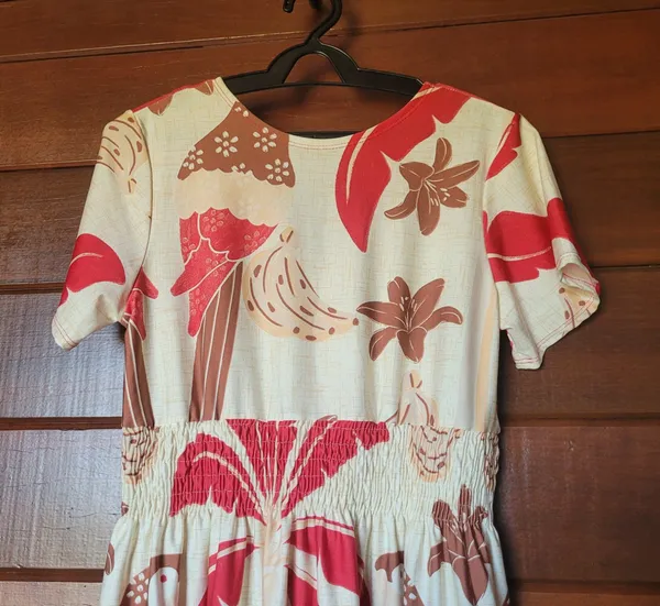 Vestido Midi Tropical Rosa  Conforto e Elegância Tam GG