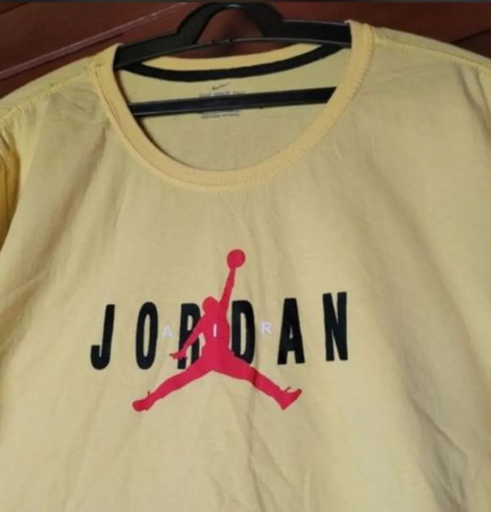 Camiseta Nike Jordan Amarela Streetwear Esportivo Tam GG