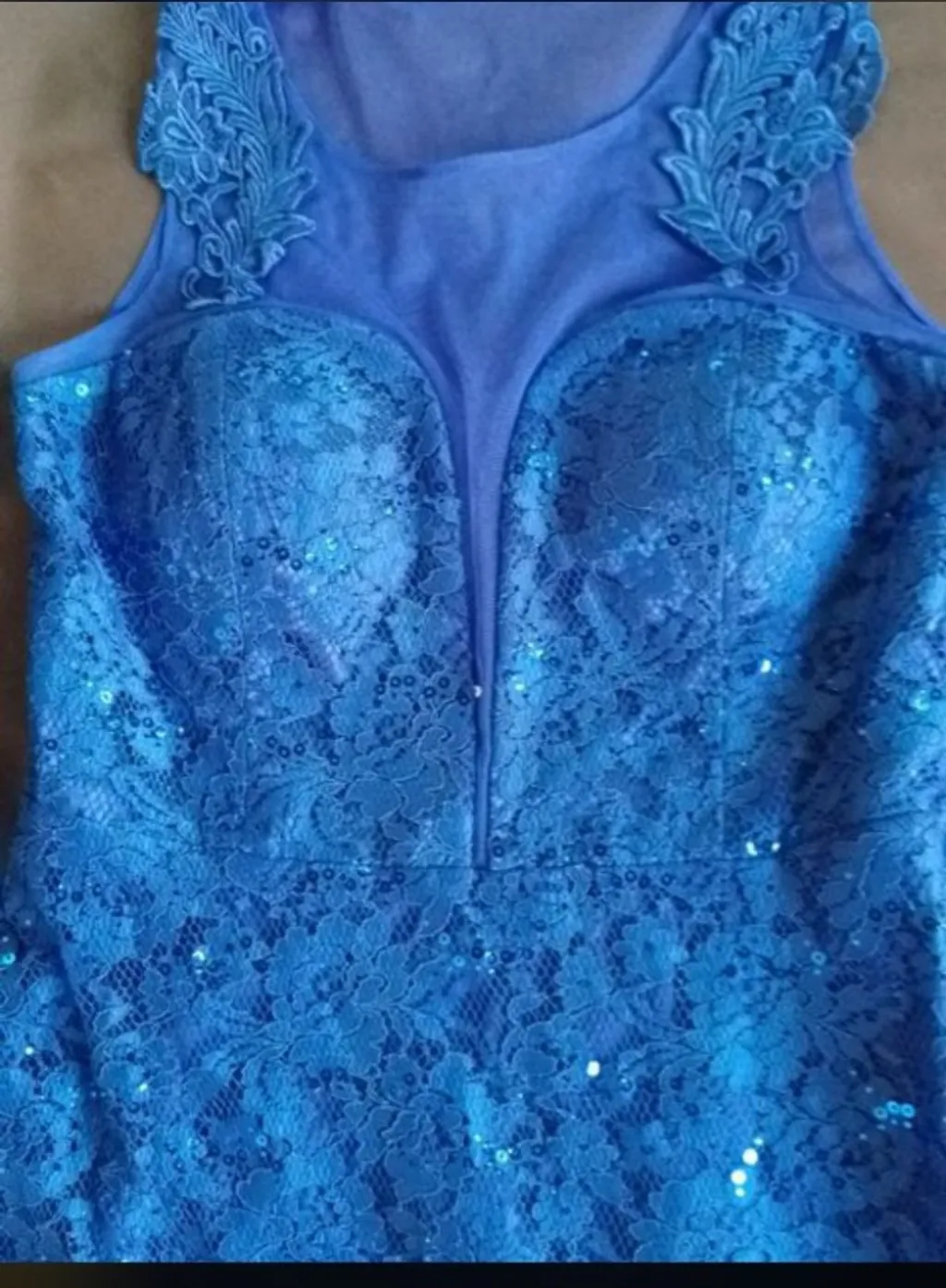 vestido festa longo em renda Royal