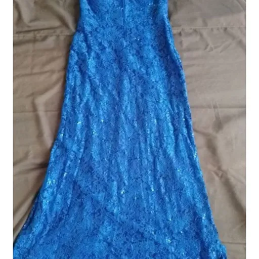 vestido festa longo em renda Royal