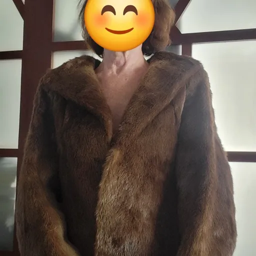 Caaaco de pele de castor, uruguaio, tam 44