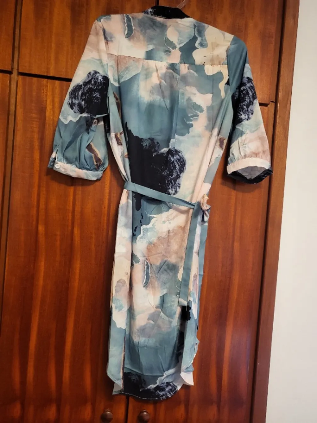 Vestido chemise acetinado,  importado