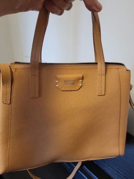 Bolsa de couro legítimo marca Arezzo