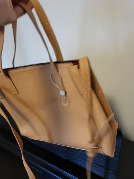 Bolsa de couro legítimo marca Arezzo