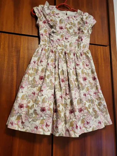 Lindo vestido importado, novo, tam 8