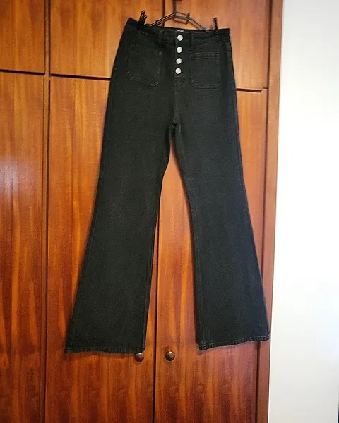 Calça jeans black, marca Mamô,  tam 42