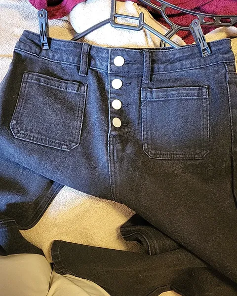 Calça jeans black, marca Mamô,  tam 42
