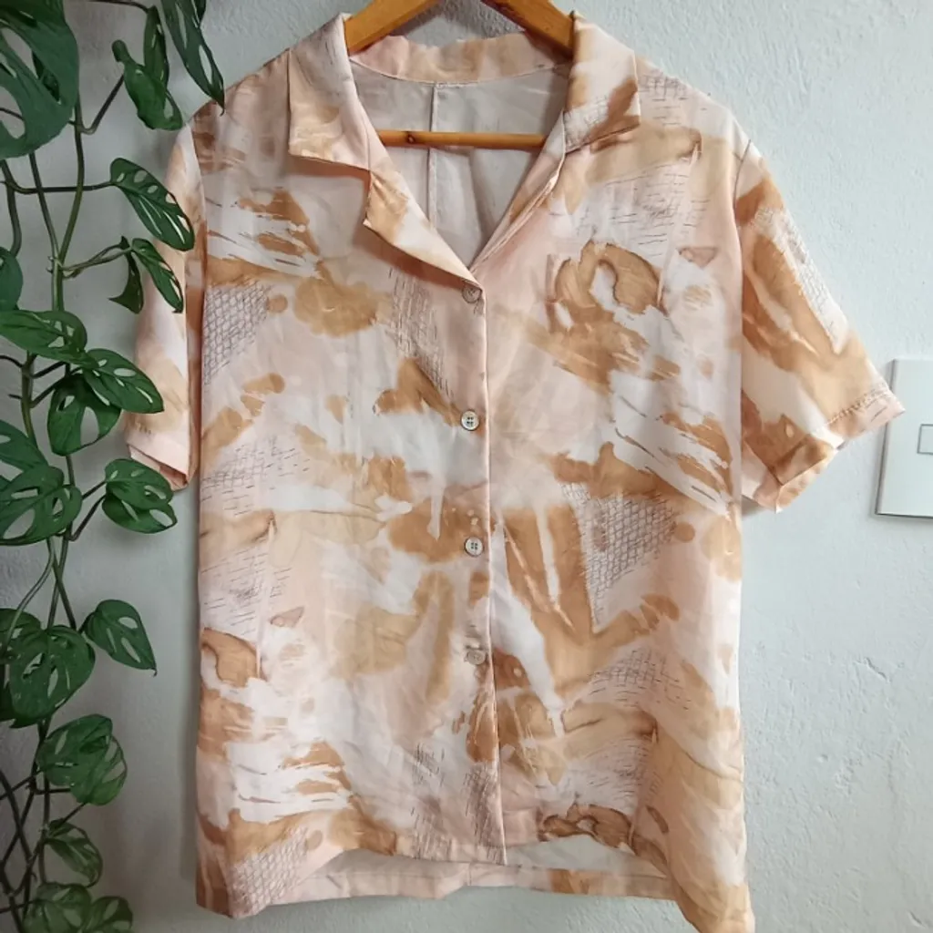 Camisa Vintage Feita à Mão Com Botões em Madrepérola Tamnho GG