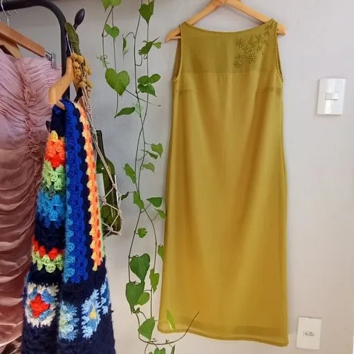 Vestido CGC Maria Terra verde bordado vintage M