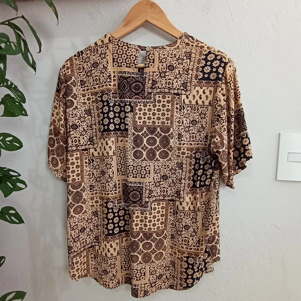 Blusa CGC em viscose - Tamanho M