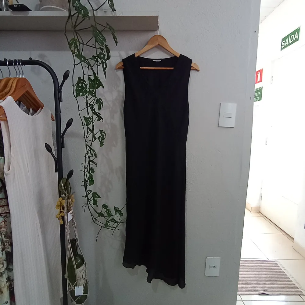 Vestido Preto Bordado Floral Vintage Tamanho P