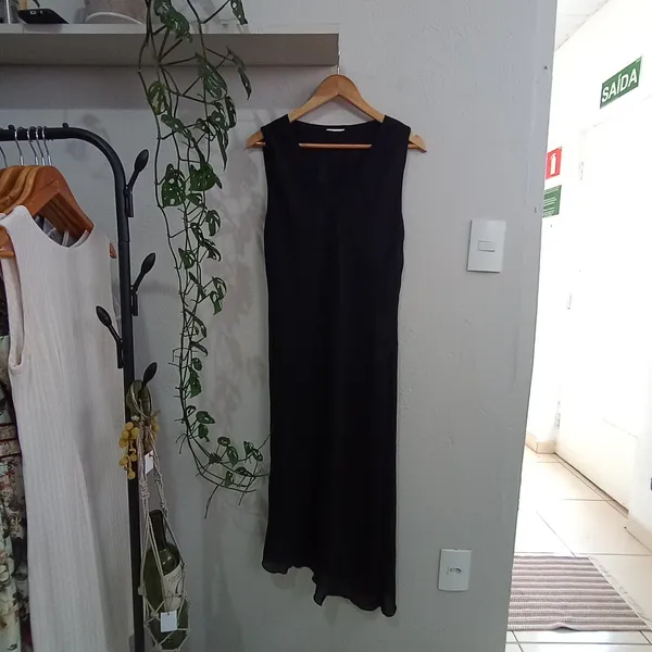 Vestido Preto Bordado Floral Vintage  Tamanho P