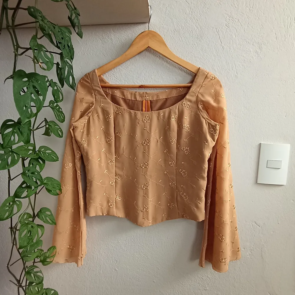 Blusa Cropped Artesanal - Tamanho M