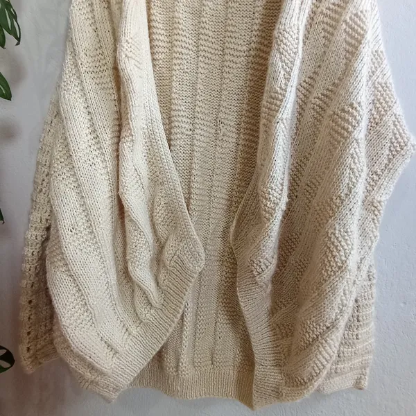 Cardigan em tricô feito à mão - Tamanho G