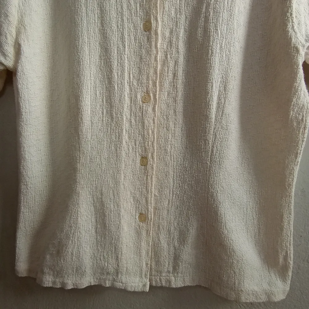 Camisa feminina artesanal em algodão rústico - Tam. G