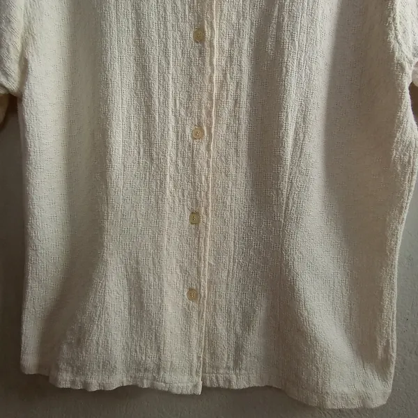 Camisa feminina artesanal em algodão rústico - Tam. G