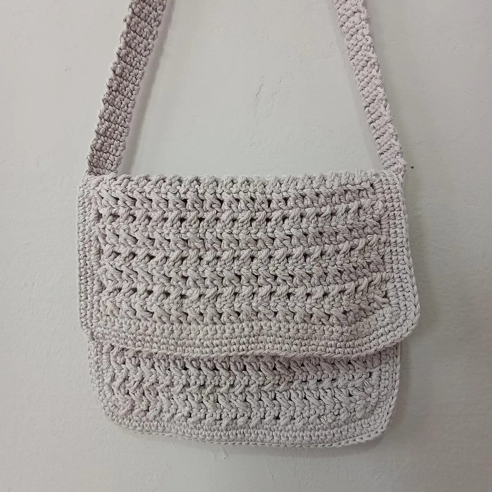 Bolsa de crochê artesanal